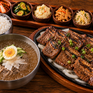 Galbi and Naengmyeon Combo (갈비 냉면 콤보)