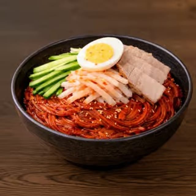 Bibim Naengmyeon (비빔냉면)